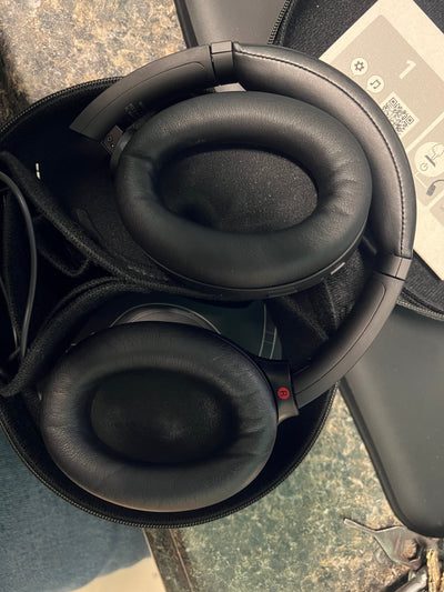 Sony WH-1000XM4 Wireless Noise Canceling Over-the-Ear Headphones with Google Assistant!! LIGHTLY USED, TESTED WORKS GREAT!!
