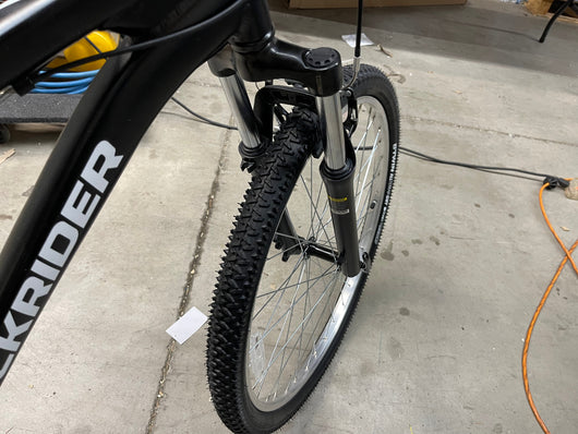 Decathlon Rockrider ST50, 21 Speed Aluminum Mountain Bike, 26", Unisex Black, Medium- brand new and assembled