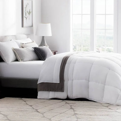 Weekender Down Alternative  Comforter